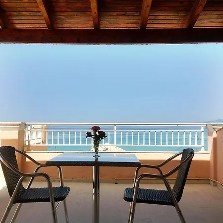 Paramonas Apartment