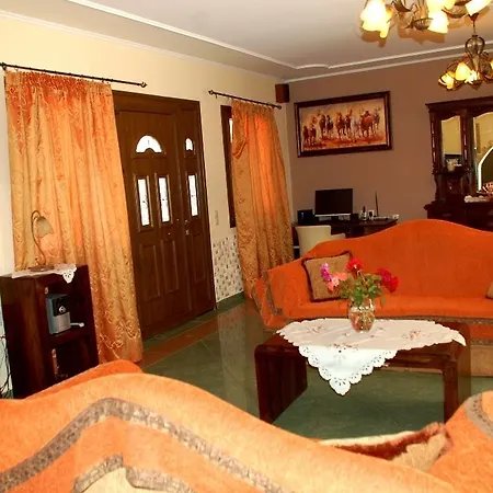 Paramonas Apartment *