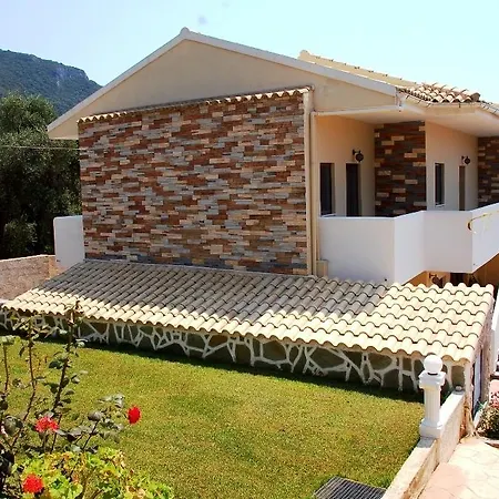 Apartment Paramonas
