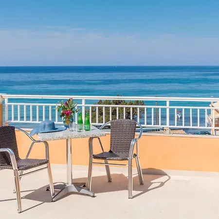 Paramonas Apartment *